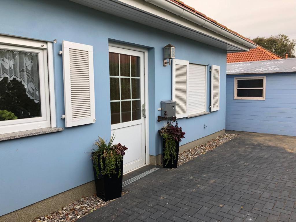 Ostsee-Ferienhaus Colonia, Biendorf-Wischuer Exterior photo